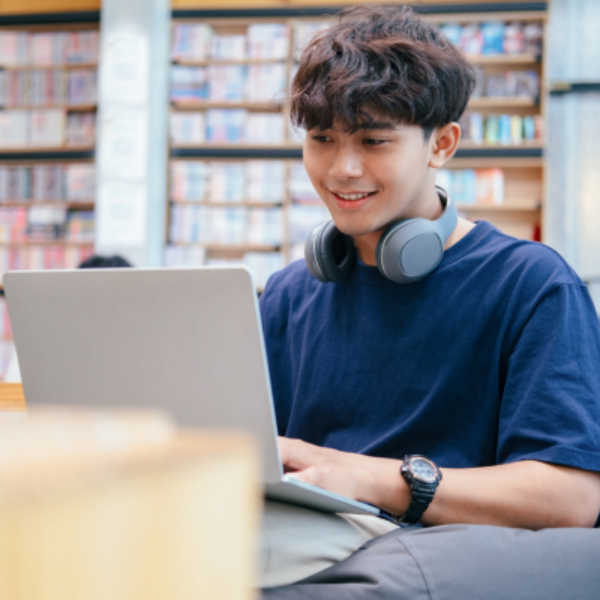 Cambridge iGCSE English Language recorded webinars, Term 1 - with tutor-marked assignments (Autumn 2025)