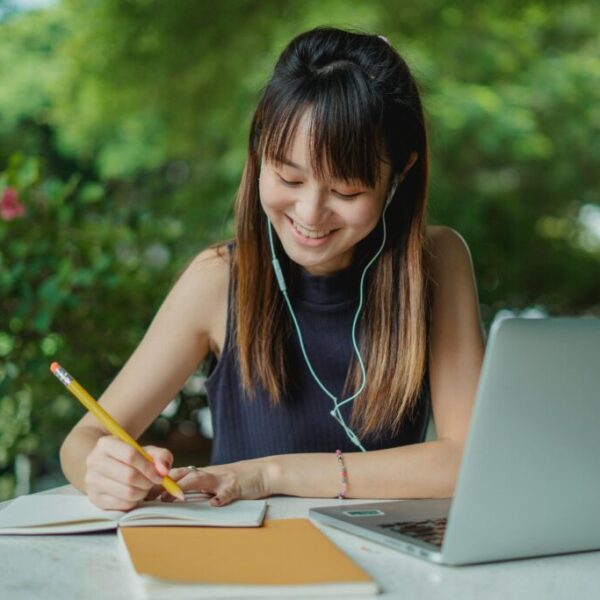 Cambridge iGCSE English Language recorded classes Term 2 - Descriptive and Narrative writing with tutor-marked assignments (Spring 2026)